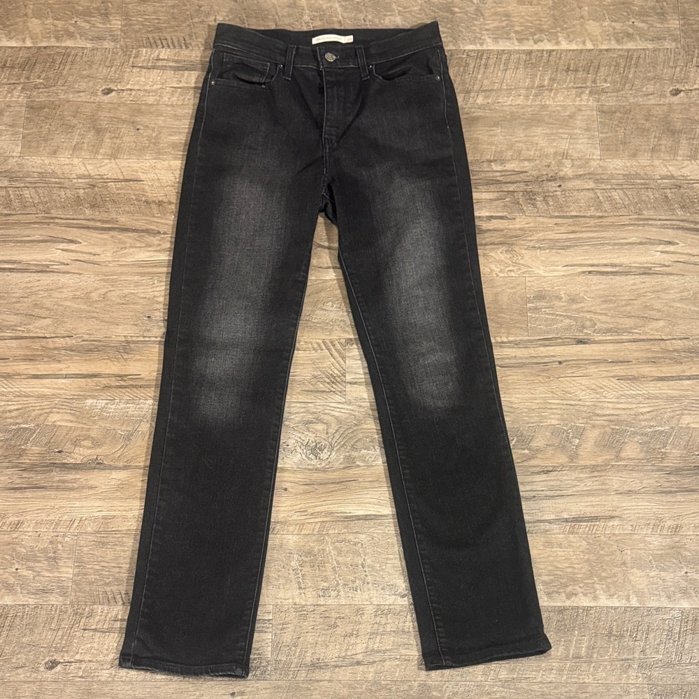 Levi's 724 High Rise Straight Leg Black Jeans - Size 29